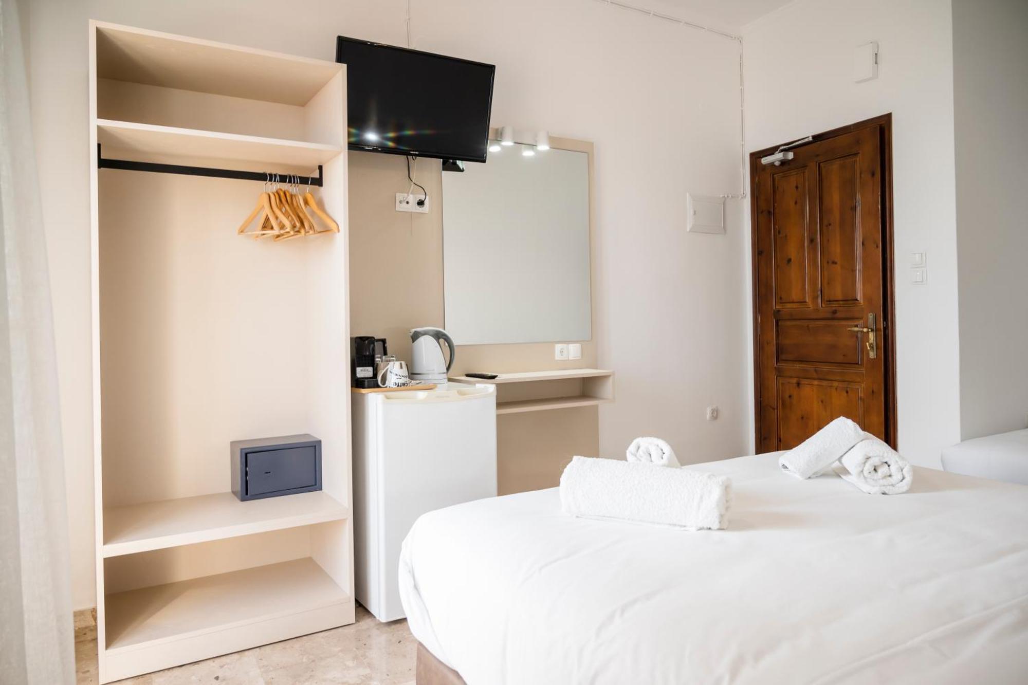 Argo Rooms-Papadakis Kíssamos Exterior foto